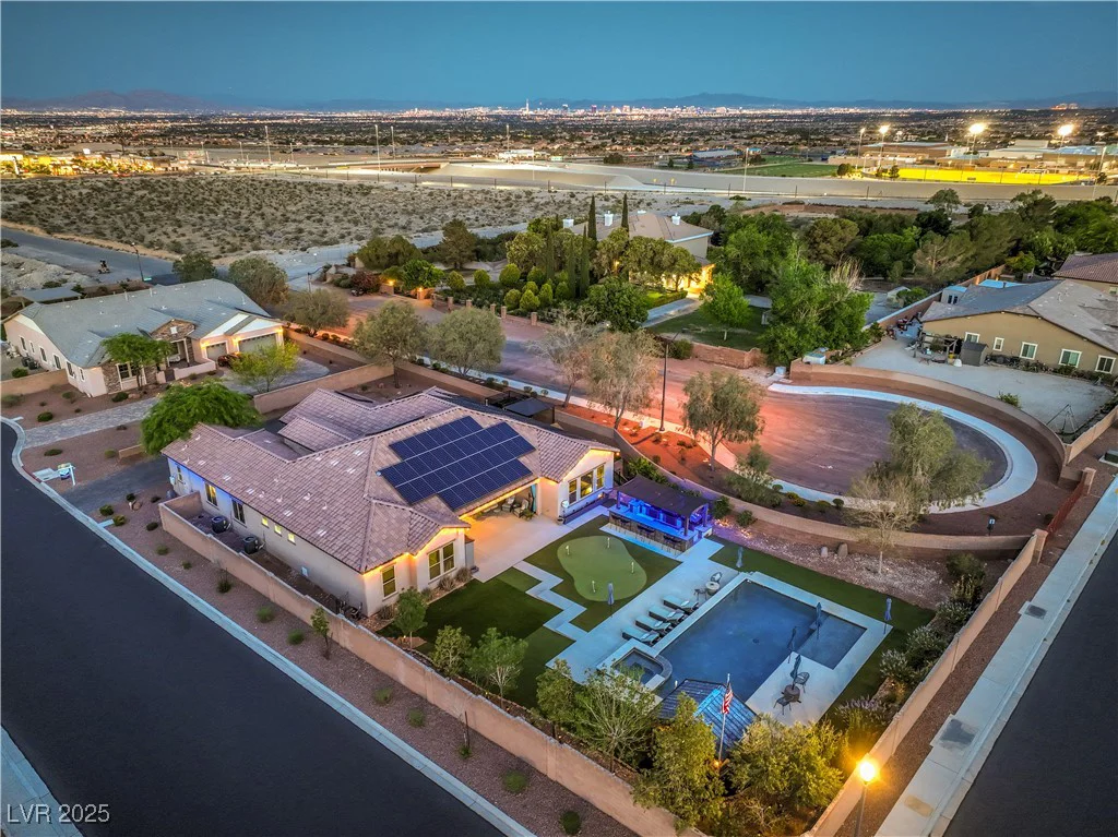 10319 Larkmead, Las Vegas, NV 89149