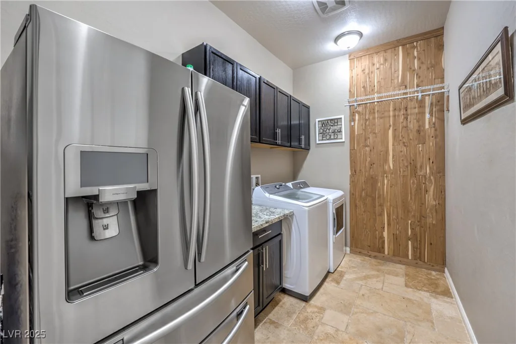10319 Larkmead, Las Vegas, NV 89149