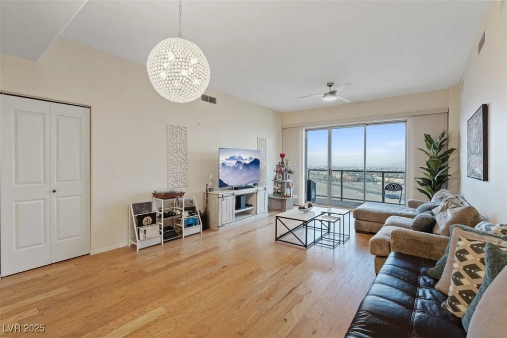 8255 Las Vegas, Las Vegas, NV 89123