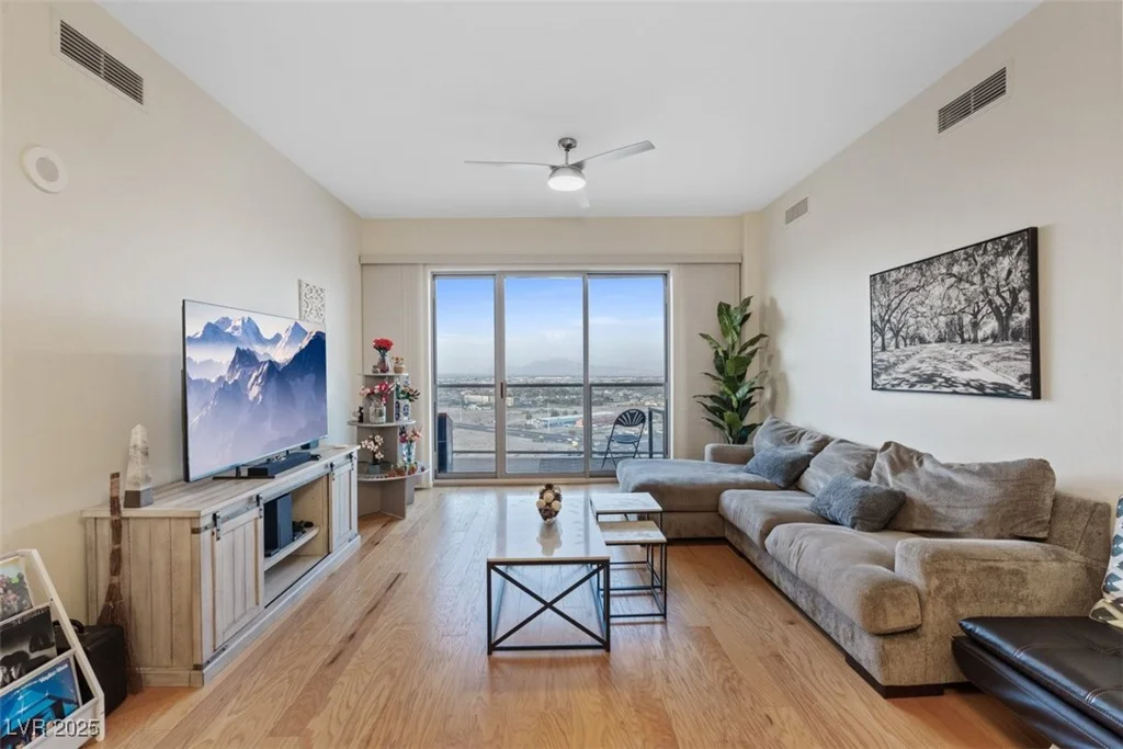 8255 Las Vegas, Las Vegas, NV 89123