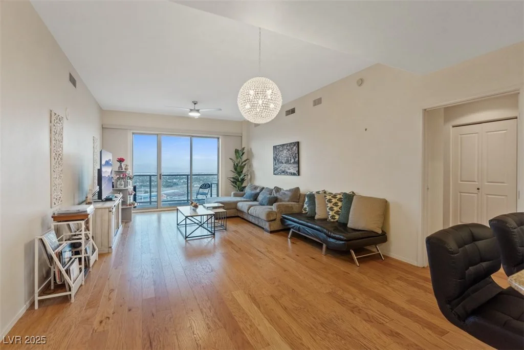 8255 Las Vegas, Las Vegas, NV 89123