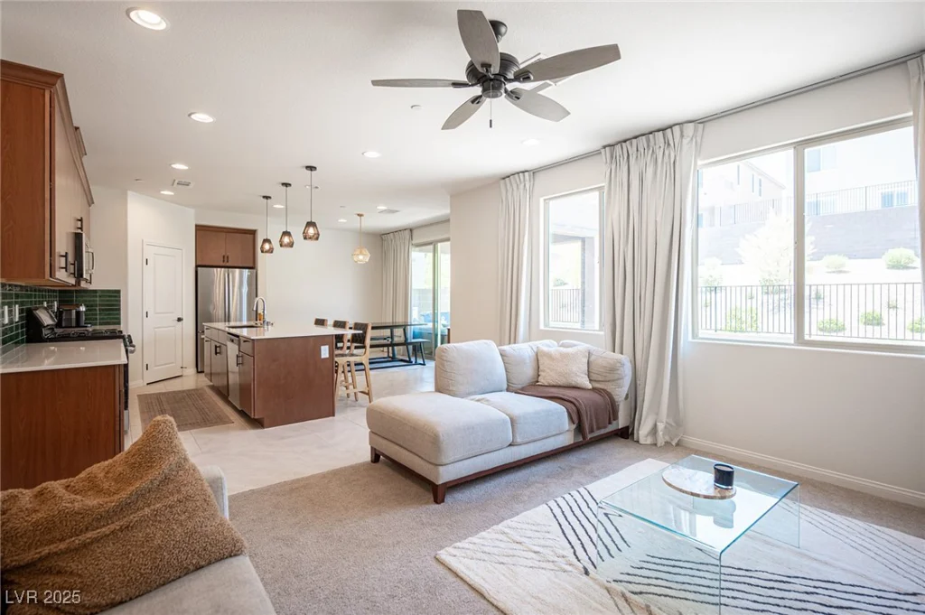 9451 Lunar Ray, Las Vegas, NV 89143