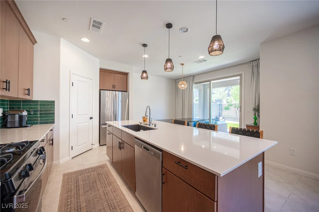 9451 Lunar Ray, Las Vegas, NV 89143