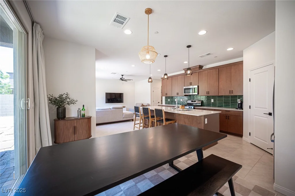 9451 Lunar Ray, Las Vegas, NV 89143