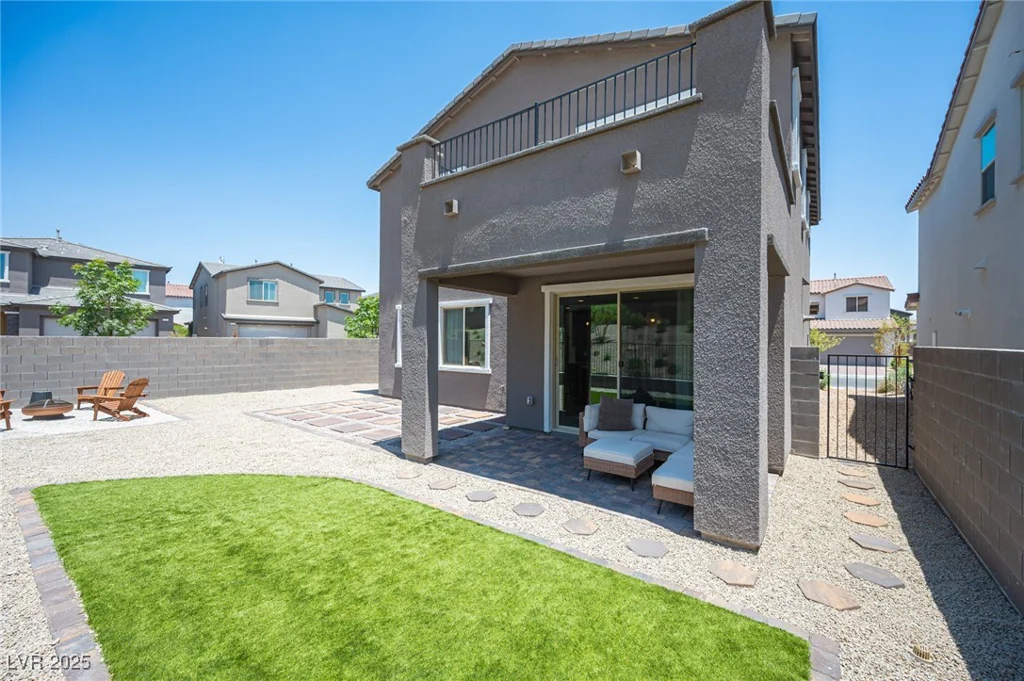 9451 Lunar Ray, Las Vegas, NV 89143