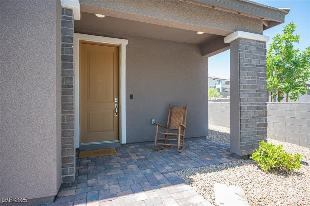 9451 Lunar Ray, Las Vegas, NV 89143