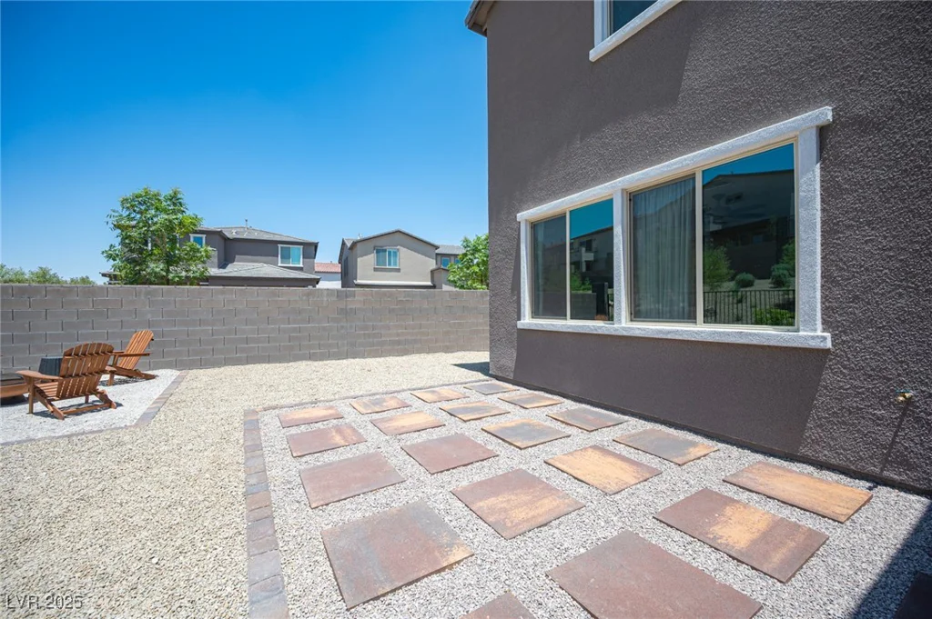 9451 Lunar Ray, Las Vegas, NV 89143