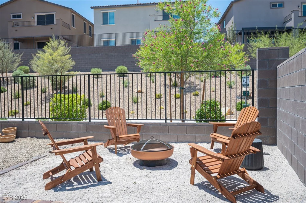 9451 Lunar Ray, Las Vegas, NV 89143