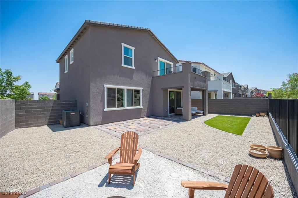 9451 Lunar Ray, Las Vegas, NV 89143