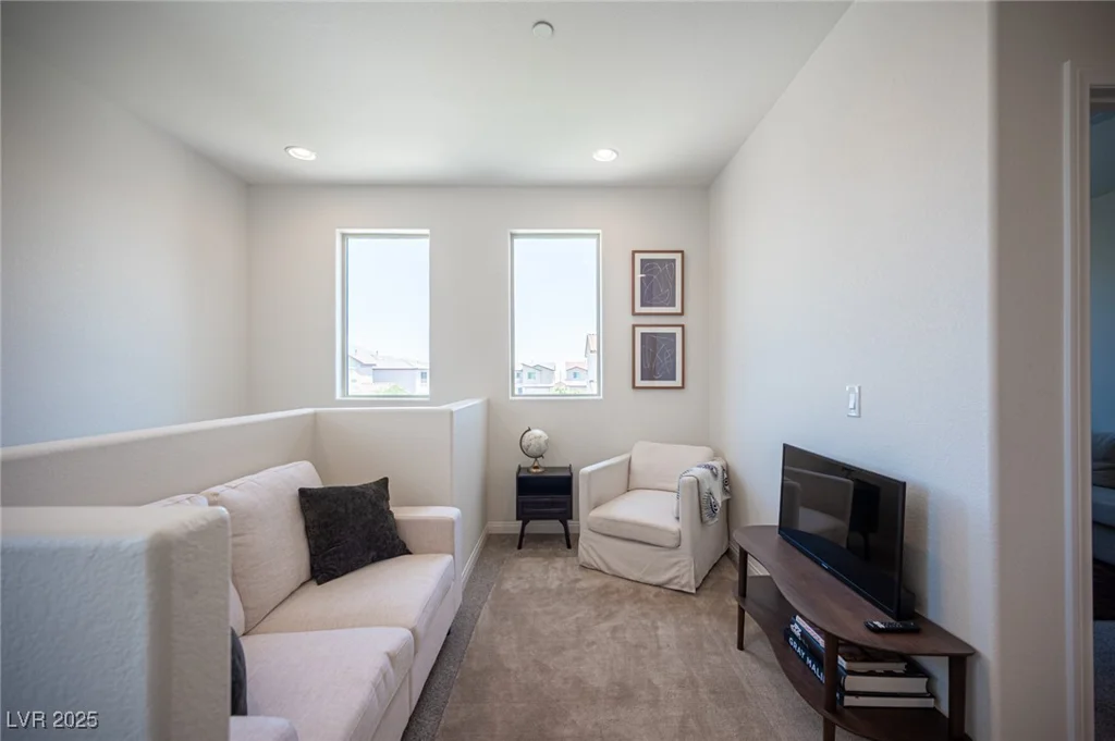 9451 Lunar Ray, Las Vegas, NV 89143