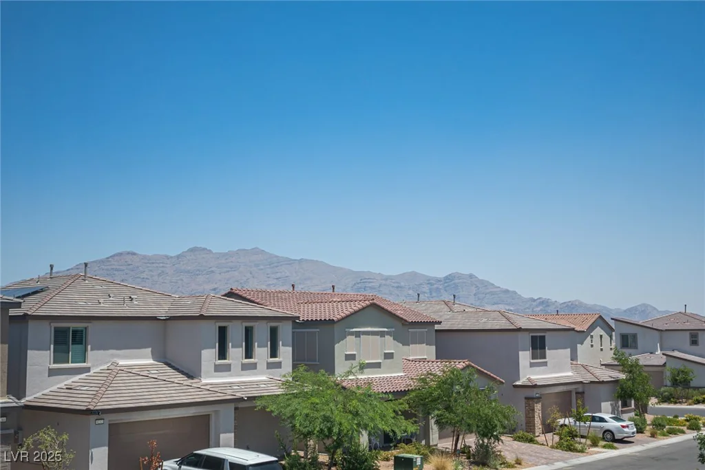 9451 Lunar Ray, Las Vegas, NV 89143