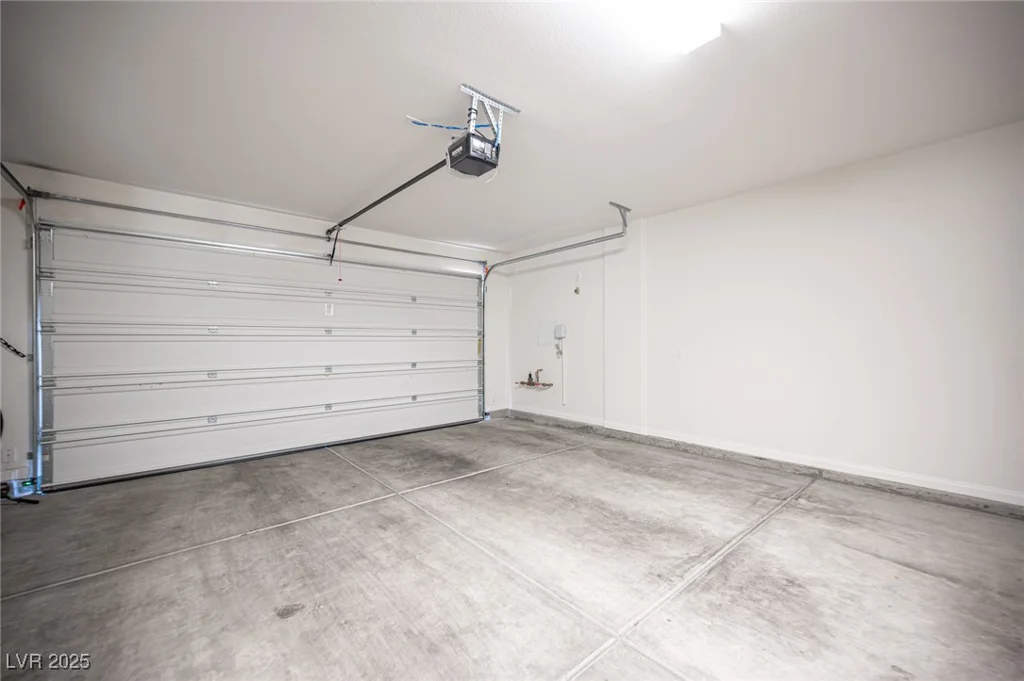 9451 Lunar Ray, Las Vegas, NV 89143
