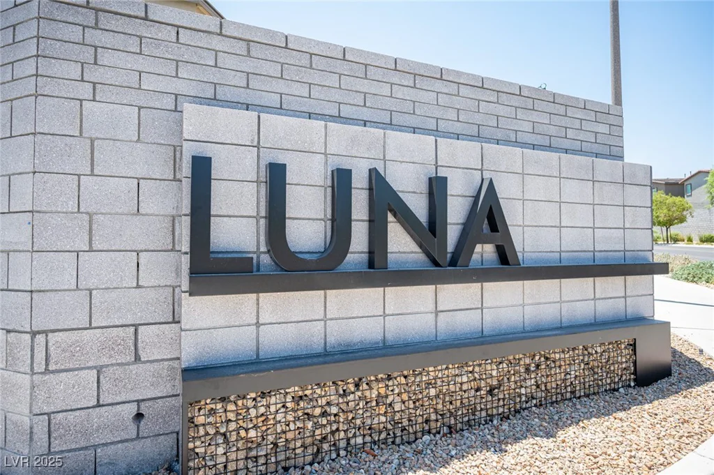 9451 Lunar Ray, Las Vegas, NV 89143