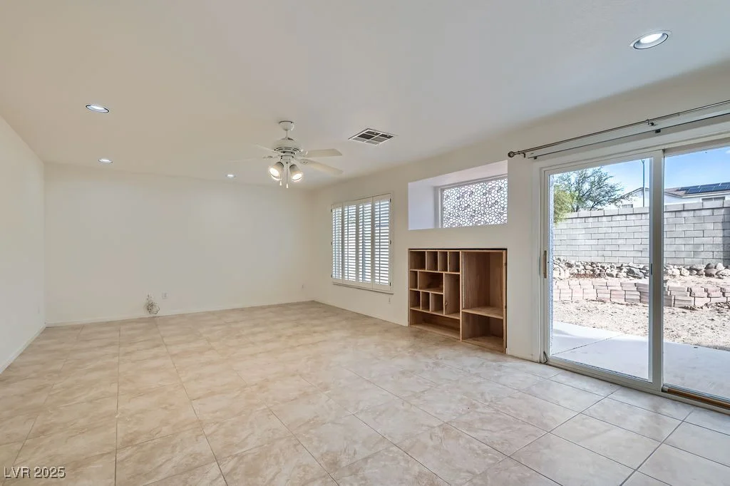 1547 Balsam Mist, Las Vegas, NV 89183