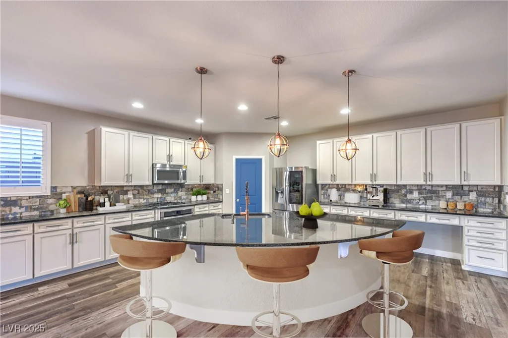 10243 Aragon Crown, Las Vegas, NV 89135