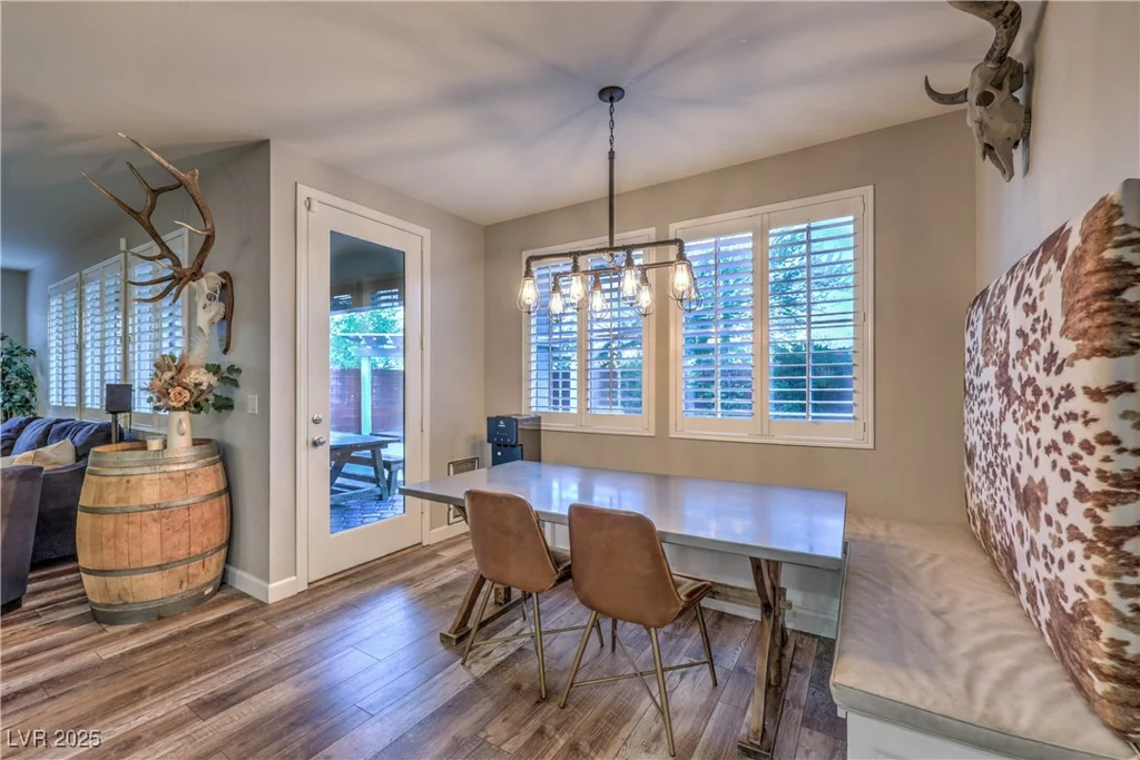10243 Aragon Crown, Las Vegas, NV 89135
