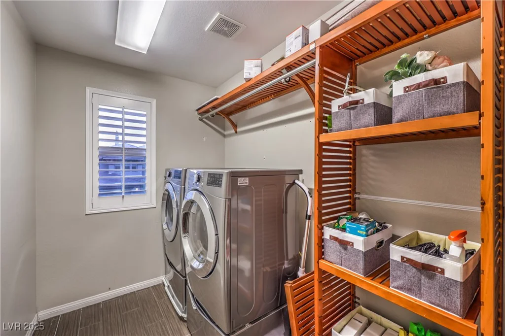 10243 Aragon Crown, Las Vegas, NV 89135