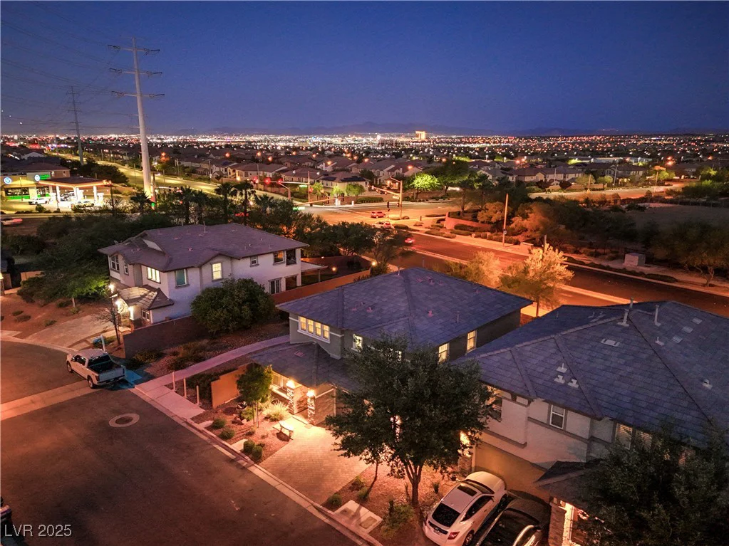 10243 Aragon Crown, Las Vegas, NV 89135
