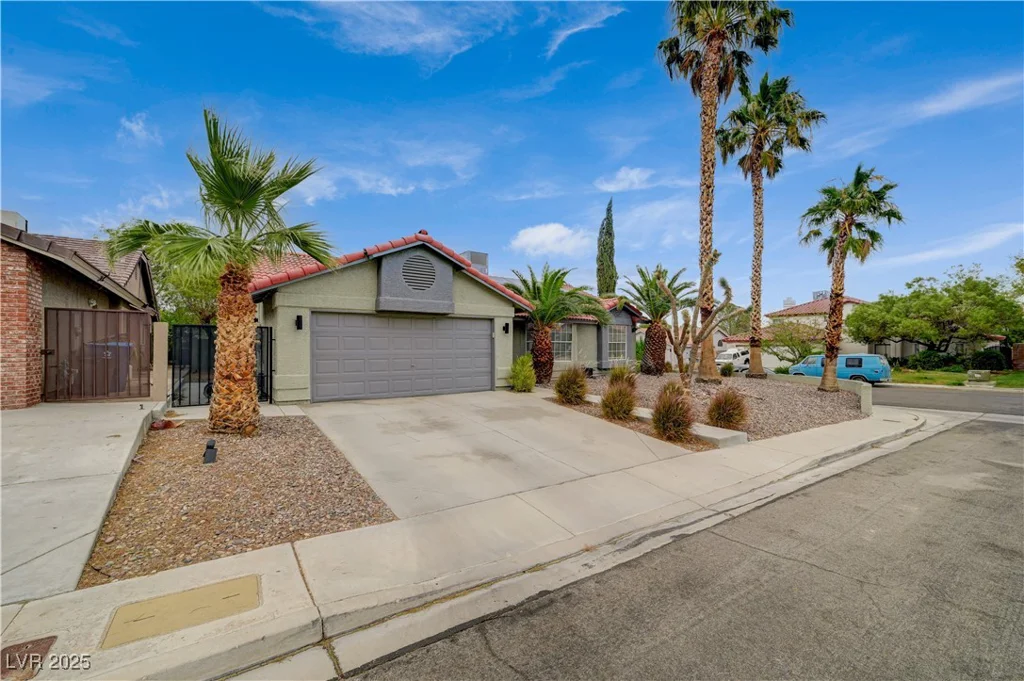 770 Autumn Moon, Las Vegas, NV 89123