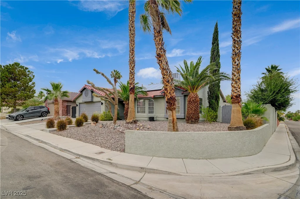 770 Autumn Moon, Las Vegas, NV 89123