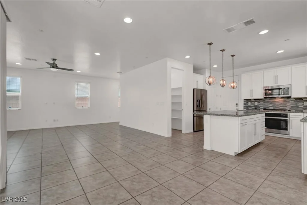 348 Andy Wheeler, Henderson, NV 89011