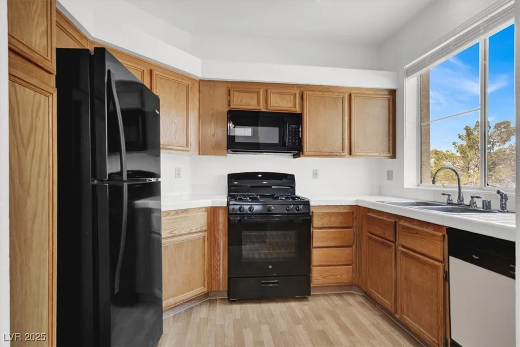 5155 Tropicana, Las Vegas, NV 89103