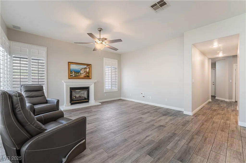 8424 Willowleaf, Las Vegas, NV 89128