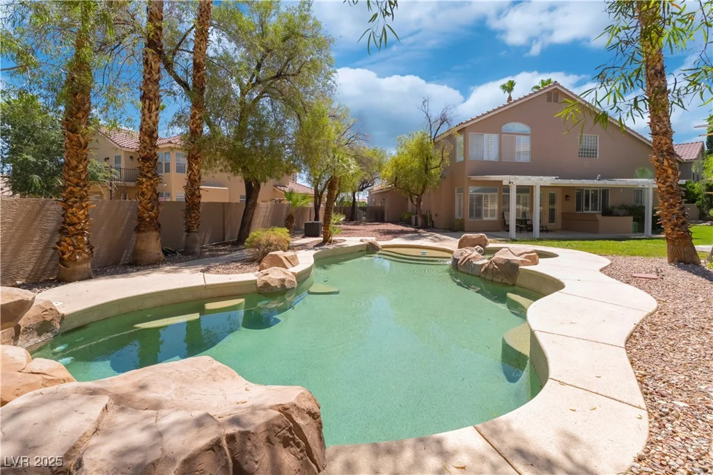 8424 Willowleaf, Las Vegas, NV 89128
