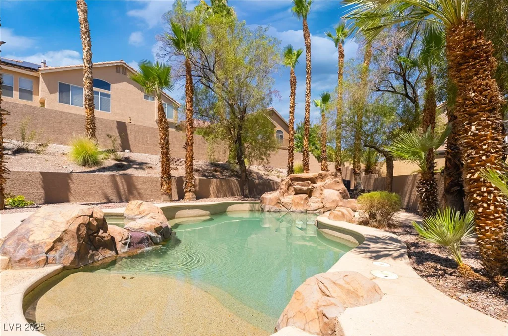 8424 Willowleaf, Las Vegas, NV 89128