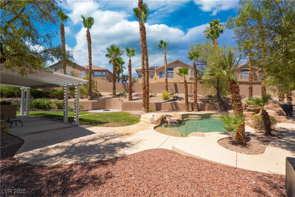 8424 Willowleaf, Las Vegas, NV 89128