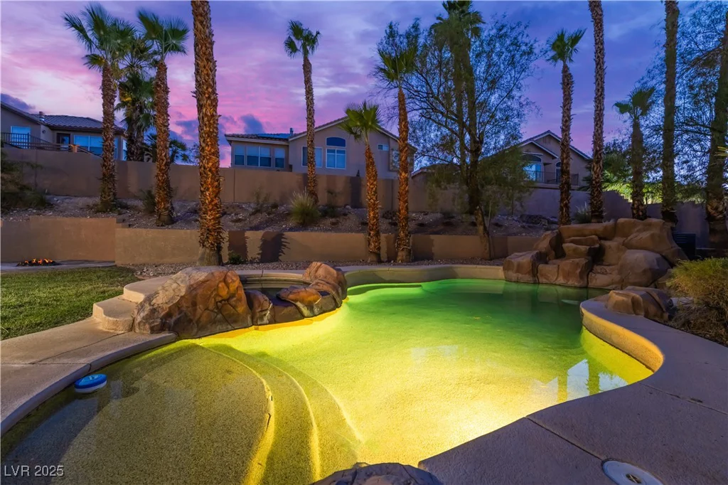 8424 Willowleaf, Las Vegas, NV 89128