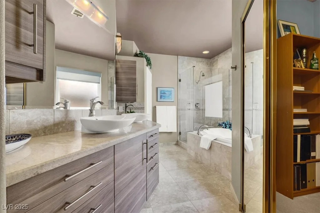 2102 Rhonda, Henderson, NV 89074