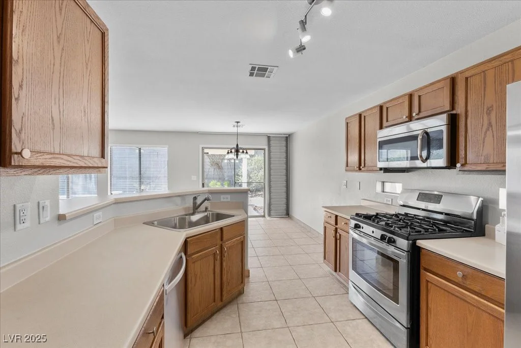 9625 Gatesville, Las Vegas, NV 89148