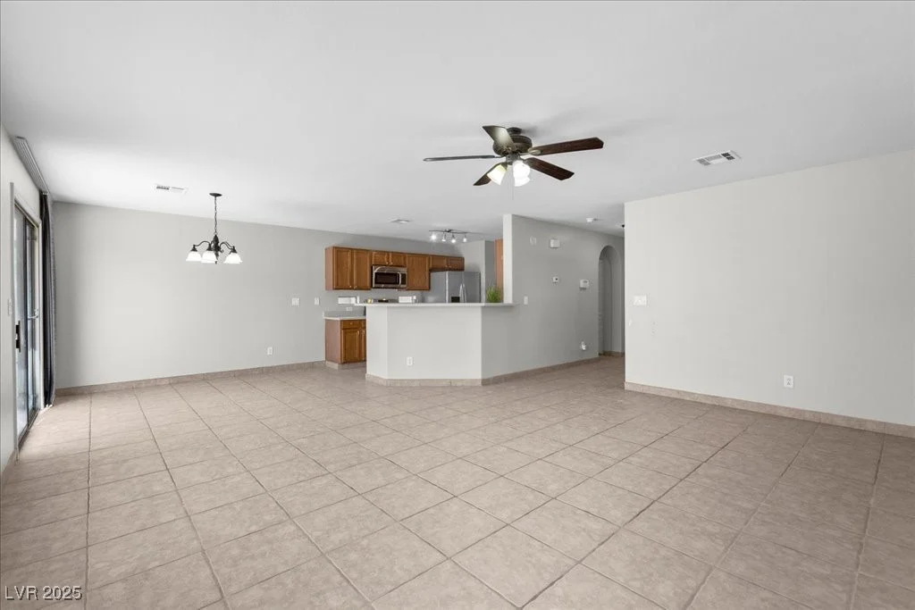 9625 Gatesville, Las Vegas, NV 89148