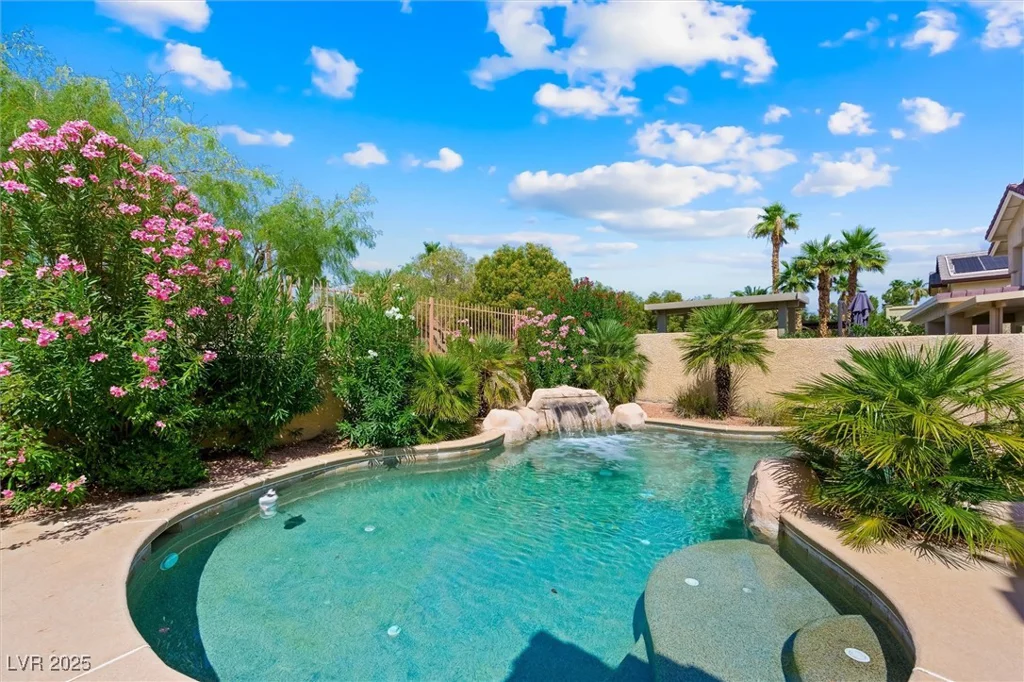 2113 Scarlet Rose, Las Vegas, NV 89134