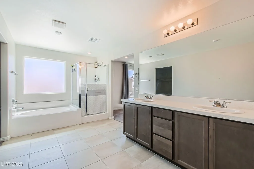 5660 Oasis Ridge, North Las Vegas, NV 89031