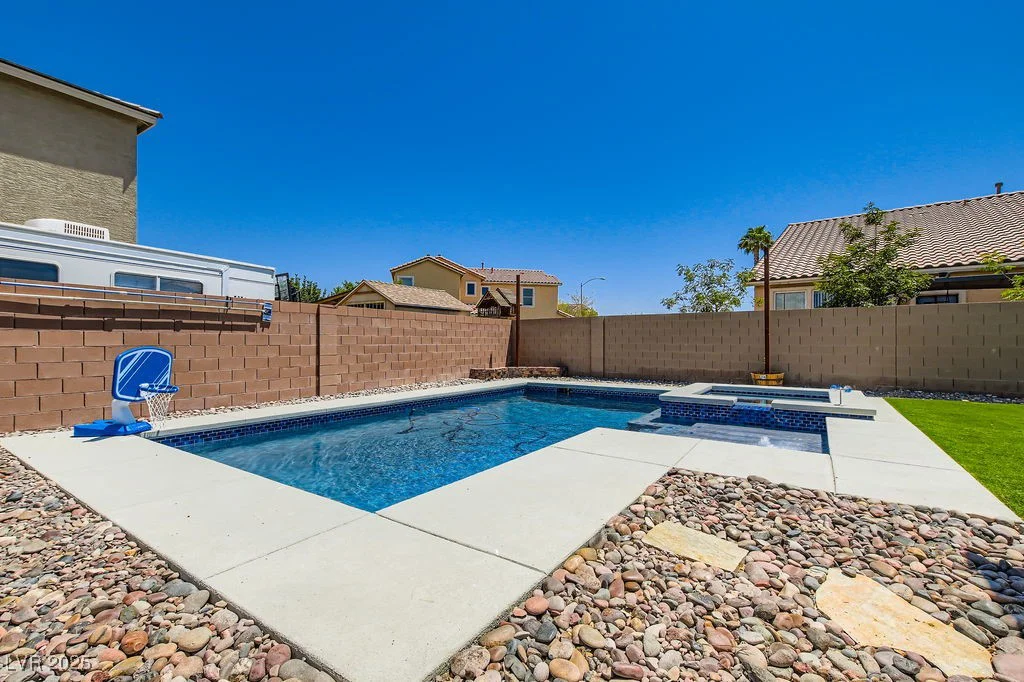 5660 Oasis Ridge, North Las Vegas, NV 89031