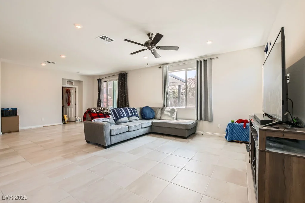 5660 Oasis Ridge, North Las Vegas, NV 89031