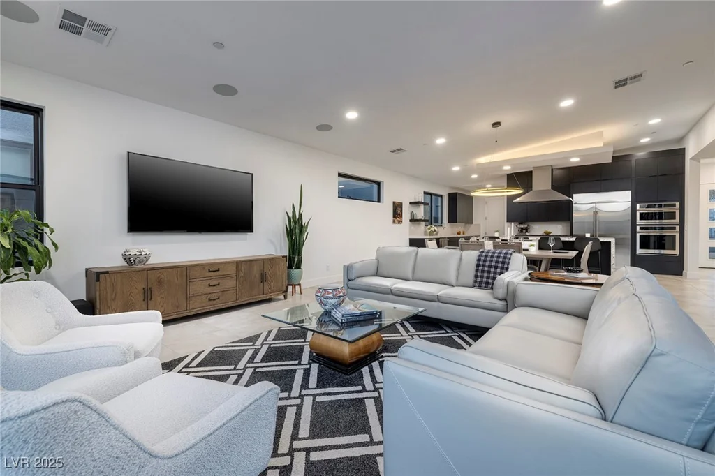 794 Willits, Las Vegas, NV 89138