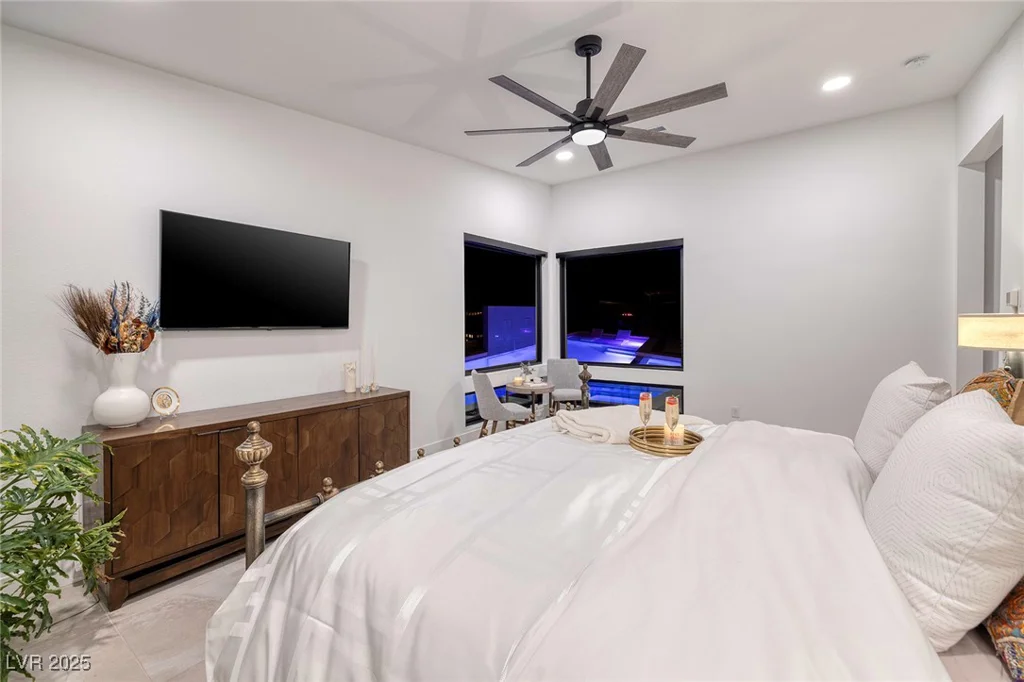 794 Willits, Las Vegas, NV 89138