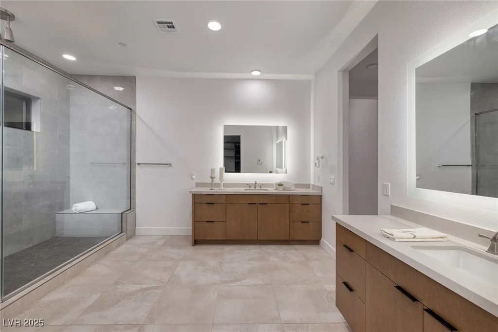 794 Willits, Las Vegas, NV 89138