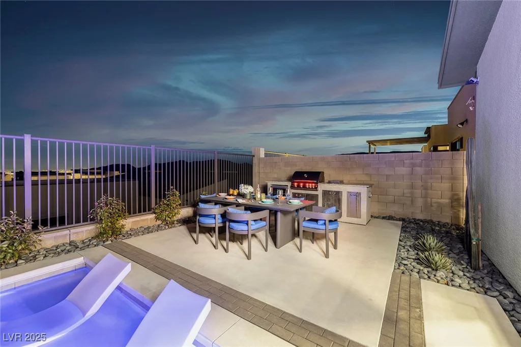 794 Willits, Las Vegas, NV 89138