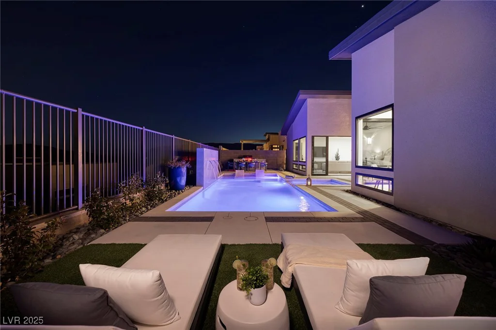 794 Willits, Las Vegas, NV 89138