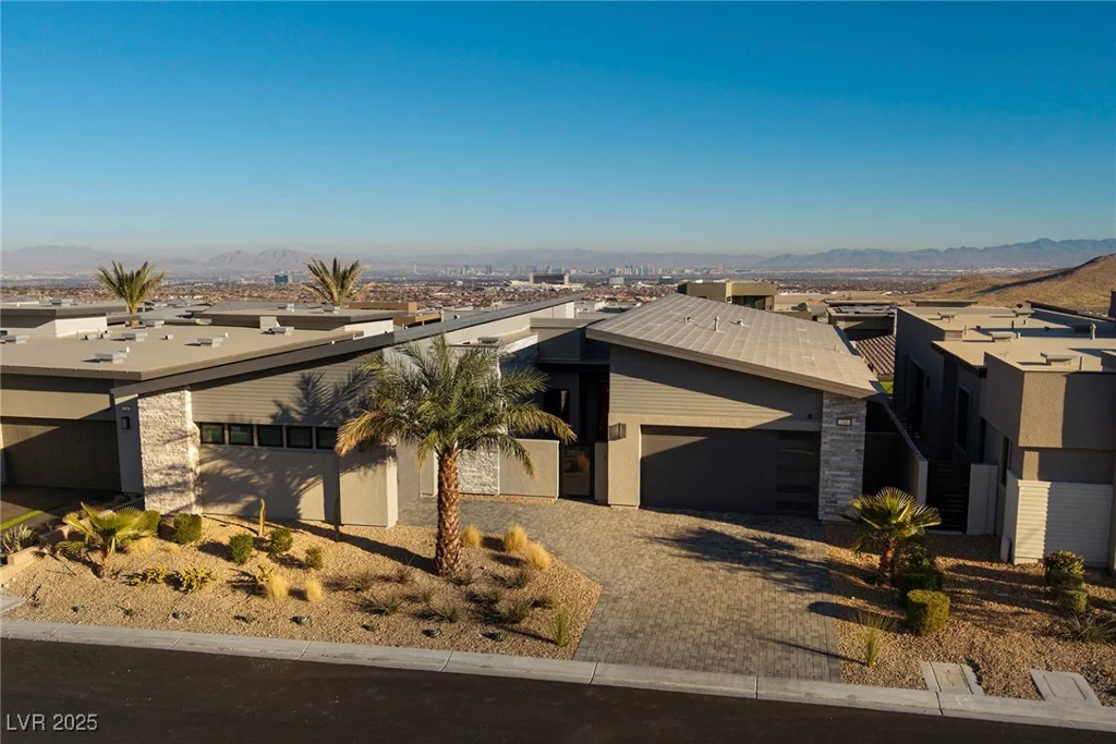 794 Willits, Las Vegas, NV 89138