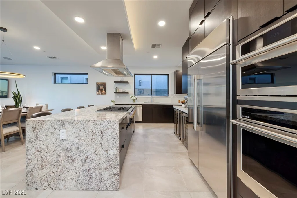 794 Willits, Las Vegas, NV 89138