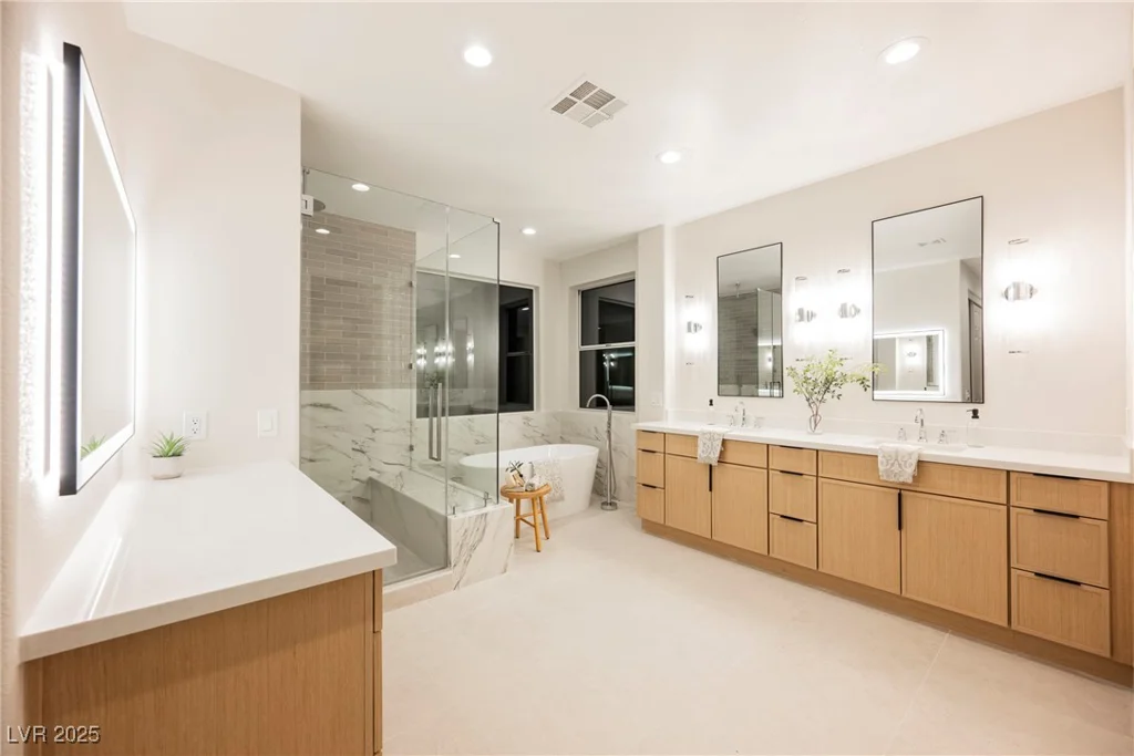 1811 Country Meadows, Henderson, NV 89012