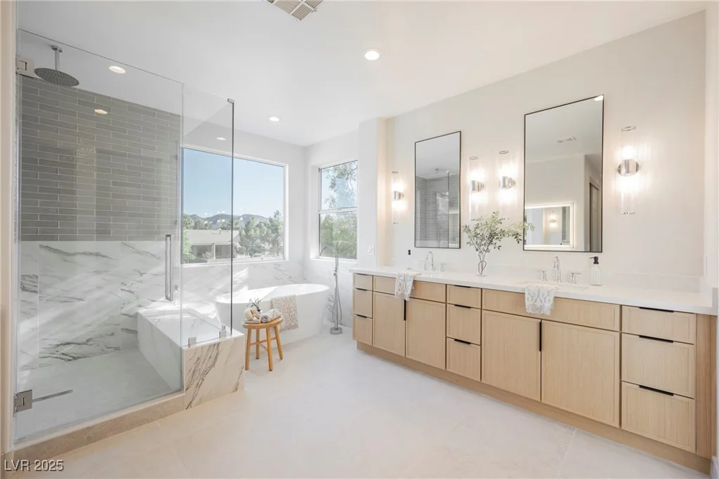 1811 Country Meadows, Henderson, NV 89012