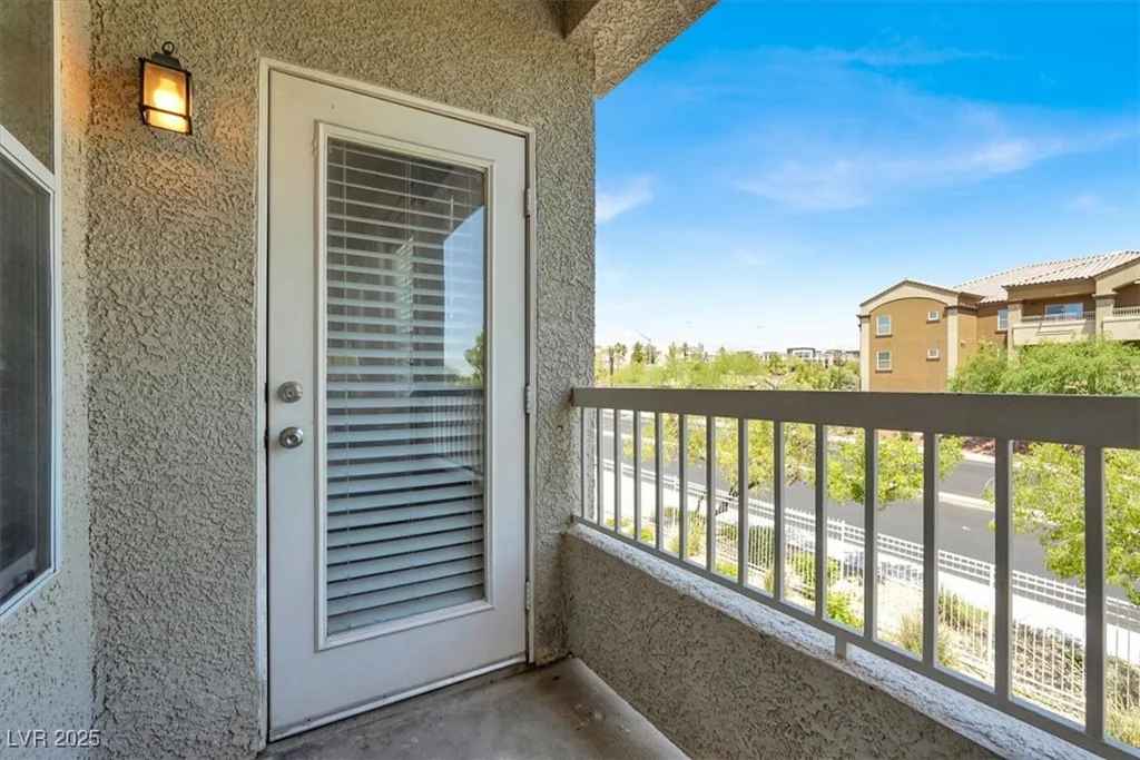 9975 Peace, Las Vegas, NV 89147