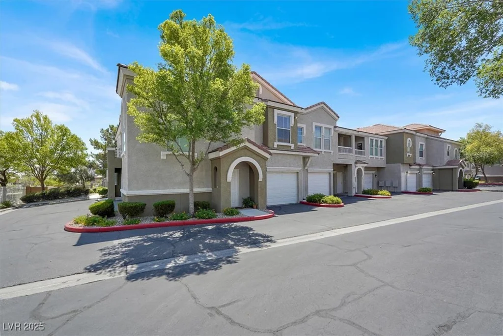 9975 Peace, Las Vegas, NV 89147