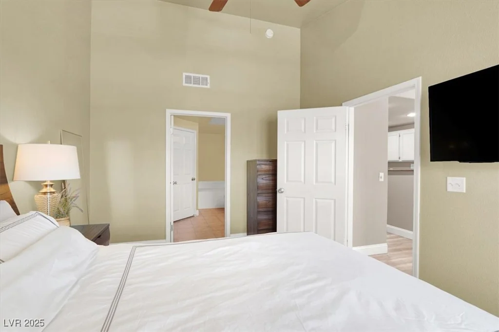 9975 Peace, Las Vegas, NV 89147